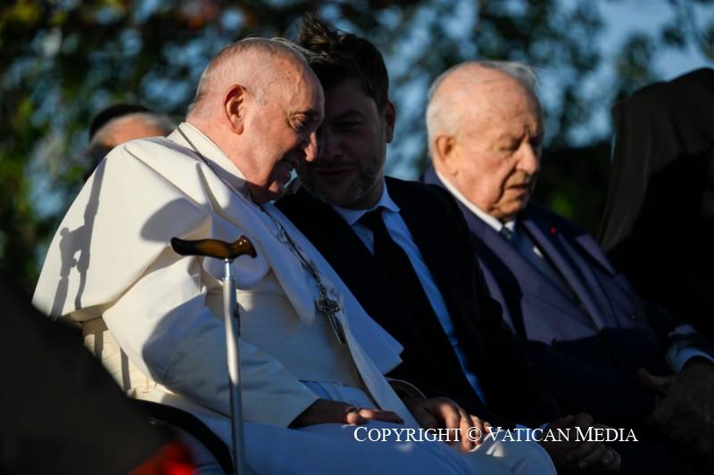 De ontmoeting gebeurde op uitnodiging van vereniging Marseille Esperance © Vatican Media