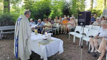 meimaand viering in de 'Hel' 