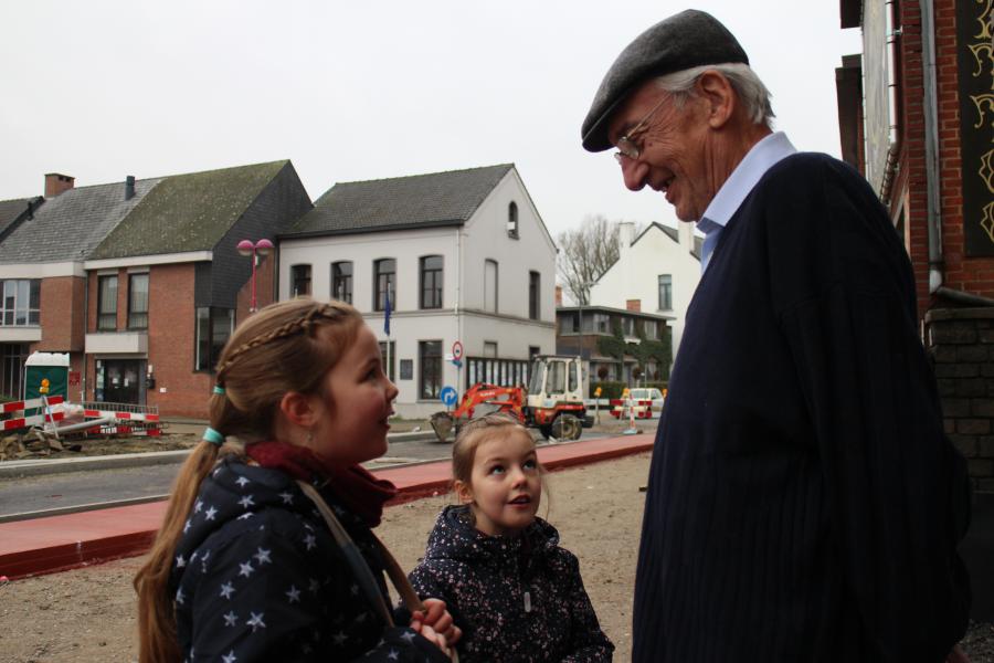 Nieuwjaarzangers op ronde 