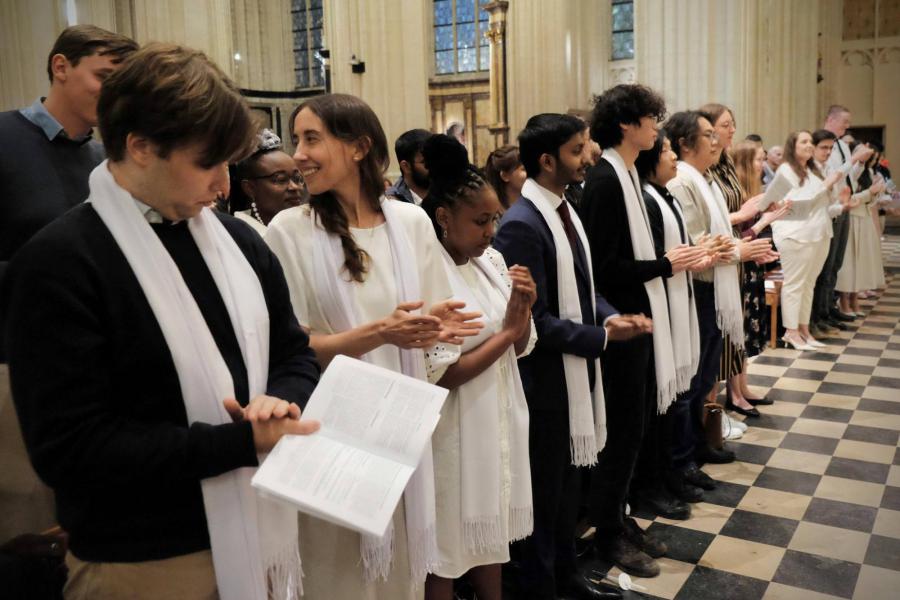 Paasnacht in de Leuvense Sint-Pieterskerk 2025 © Pastorale zone Leuven aan de Dijle