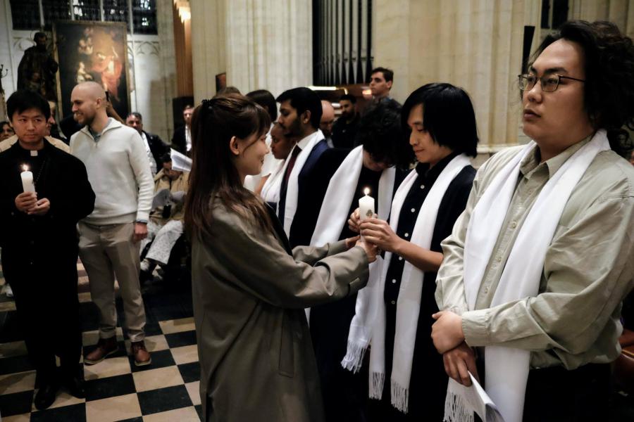 Paasnacht in de Leuvense Sint-Pieterskerk 2025 © Pastorale zone Leuven aan de Dijle