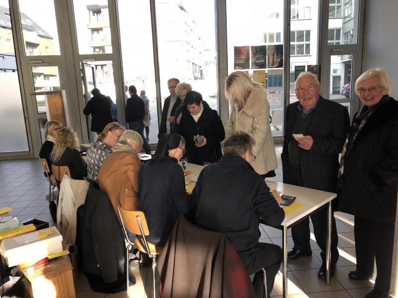 Inschrijven en afrekenen aan de kassa! © Alexander Vandaele