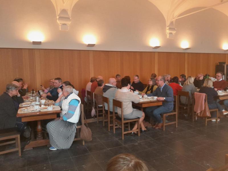 Samen tafelen  © S.V.