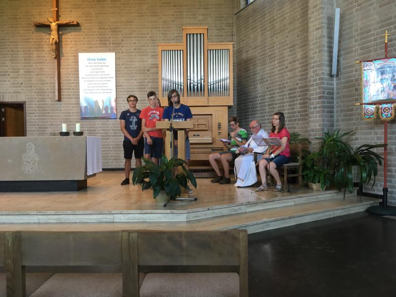 Zendingsviering in de kerk 