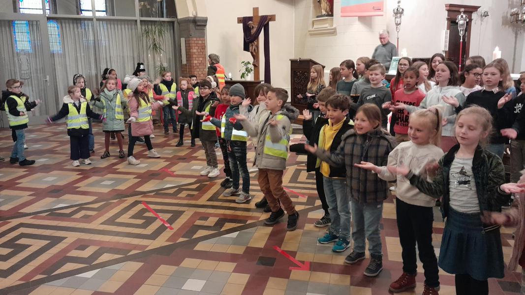 School Hoeselt-centrum gebedsviering 01april 