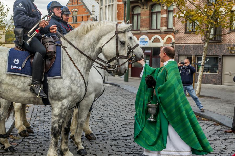 Sint-Hubertusviering met dierenzegening © Frans Verwerft