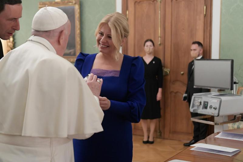 Paus Franciscus en president Zuzana Caputova konden het goed met elkaar vinden © Vatican Media