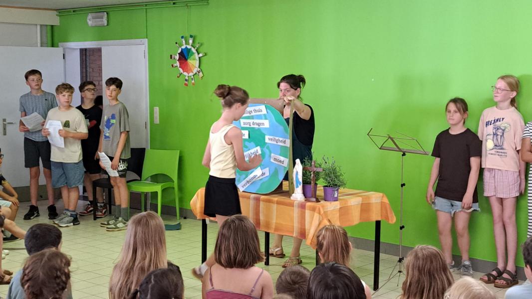 Vieringen einde schooljaar © pastorale zone Zoutleeuw-Geetbets