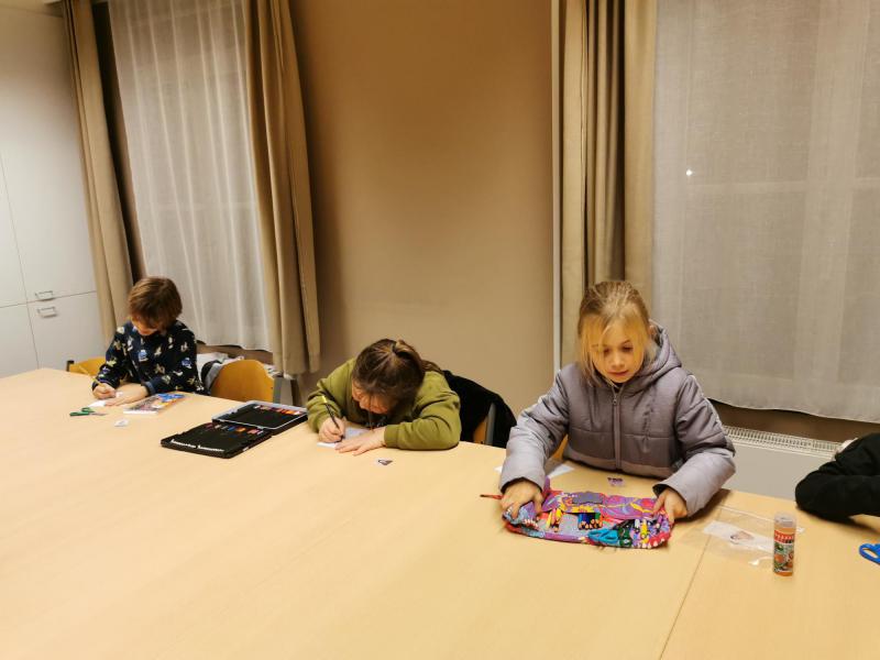 Samen knutselen is plezant © RvH