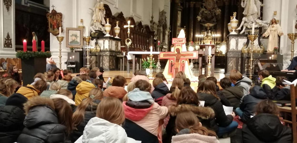 Taizé-viering met vormelingen © Tim Van Nieuwenhove