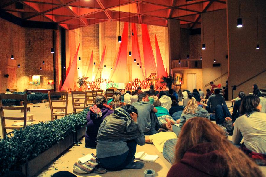 Taizé - "Adoramus te Christe" © Koen Van den Bossche