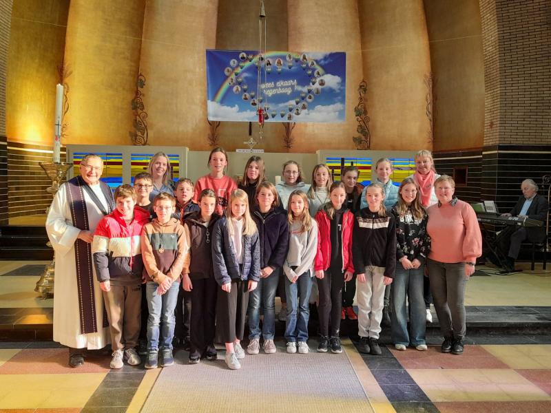 Vormelingen en catechisten Heirweg 