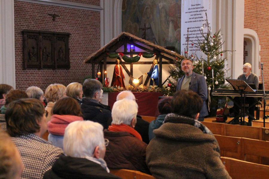Met veel aandacht werd er geluisterd naar het duo Leo Lintermans-Guido Verhaert © RvH