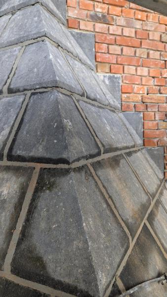 Arduinstenen vervangen waar nodig en waterdicht afgevoegd © Jan Swanckaert