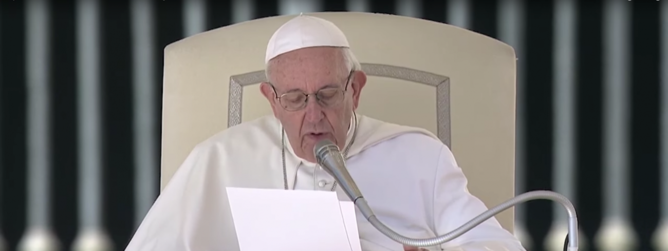 Paus Franciscus tijdens zijn catechese over het vierde gebod op de algemene audiëntie van woensdag 26 september 2018 © VaticanMedia