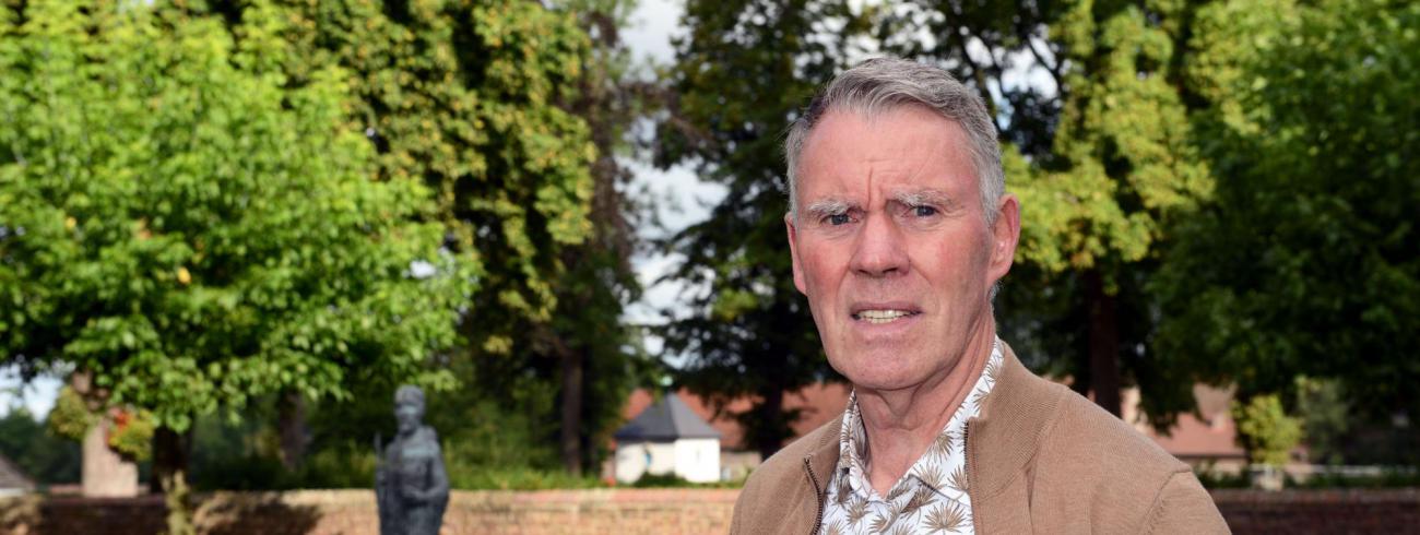 “Mensen die gelovig zijn, kunnen in hun geloof sterkte vinden en hebben minder de neiging levensmoe te worden”, stelt Robert Geeraert.   © Luc Gordts