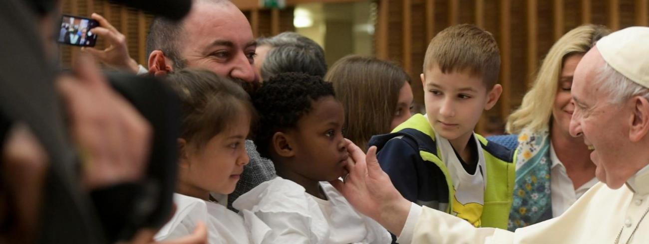 Paus Franciscus tijdens een woensdagse algemene audiëntie © VaticanMedia