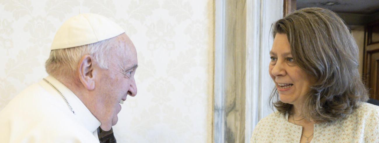 Bénédicte Lemmelijn en de Pauselijke Bijbelcommissie © Vatican Media