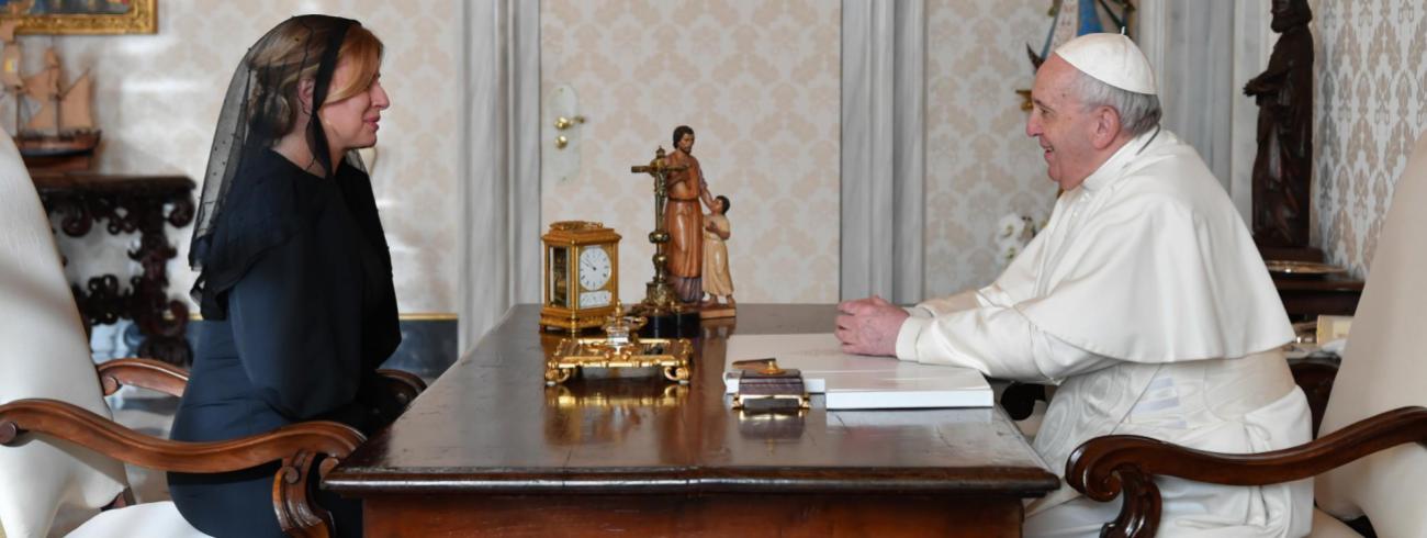 De Slowaakse president Zuzana Čaputová werd in december in audiëntie ontvangen door paus Franciscus. © Slovak President’s Office