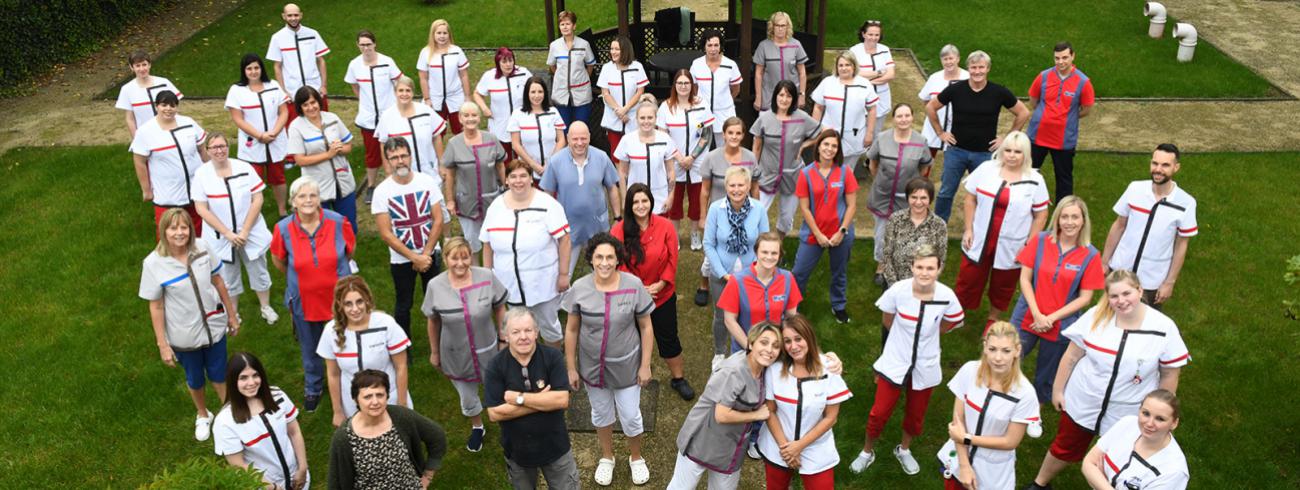 “We timmeren vol vertrouwen aan de toekomst”, zegt Ronnie Leeters over het team van woonzorgcentrum De Olijfboom.  © De Olijfboom