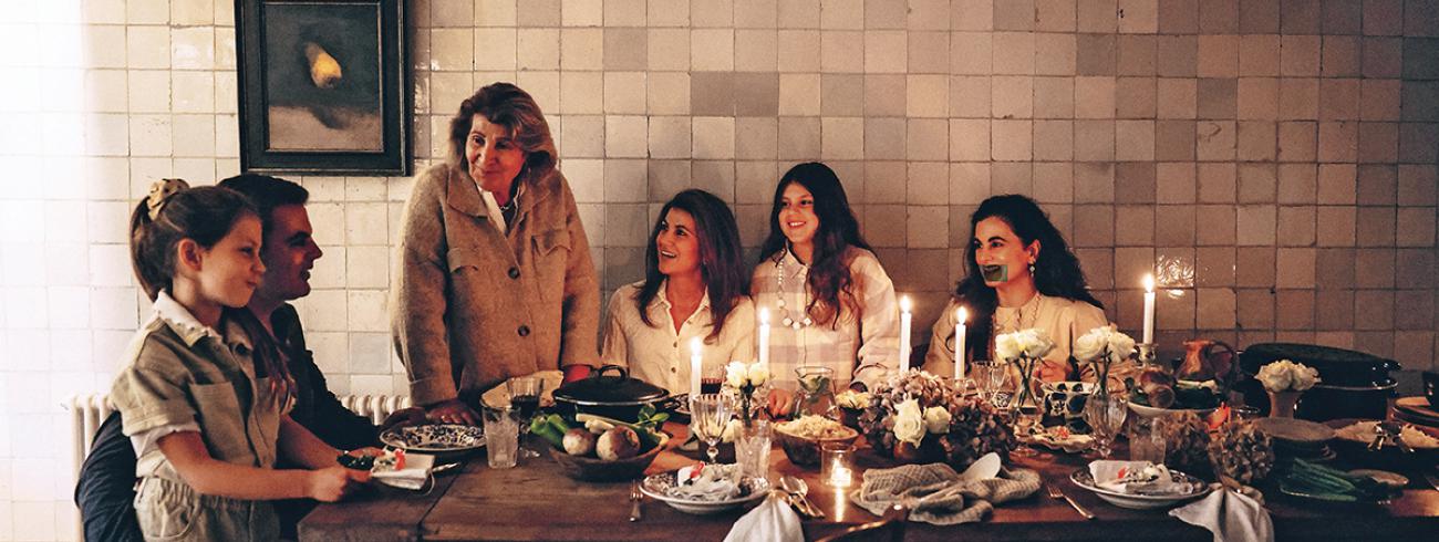 “Ongeacht waar ze wonen, kenmerken de Suryoye zich door dezelfde (culinaire!) tradities en grote families die zeer hecht zijn en loyaal naar elkaar”, schrijft Matay De Matee. © Fontaine