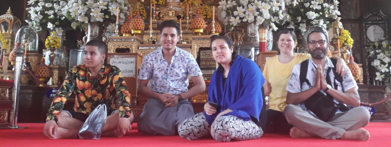 De familie Es-Salmi-Berquin staat voor een open beleving van religie: “Voor ons gaat het meer om spiritualiteit dan om het volgen van regels”. © rr