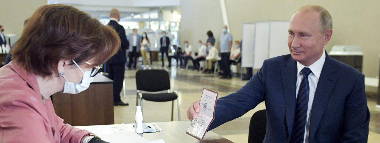 Het referendum van 1 juli over de wijziging van de Russische grondwet effende  voor Vladimir Poetin het pad president te blijven tot 2036.  © rr