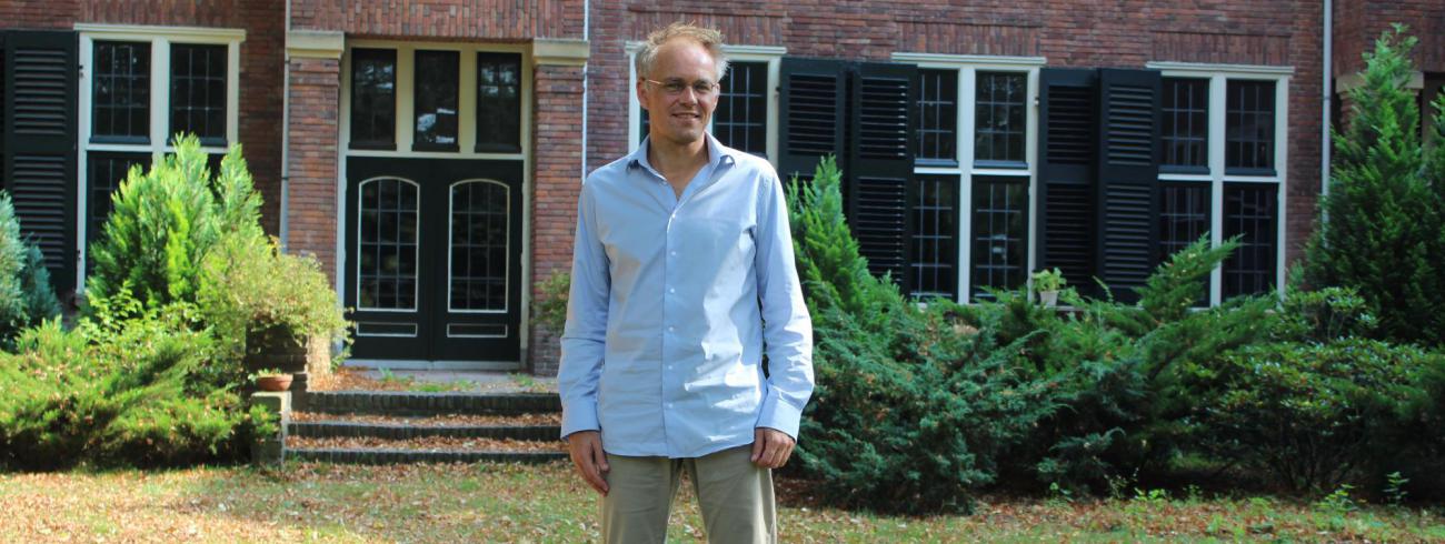 “Mijn ideaal is de meerstemmigheid met een open houding tegemoet te treden”, zegt Kees van Ekris.  “Misschien moeten we ons wel ontwikkelen naar een nieuw paradigma.” © kk