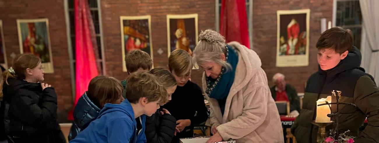Aswoensdag met de kandidaat-vormelingen op Ten Bos (2024) 