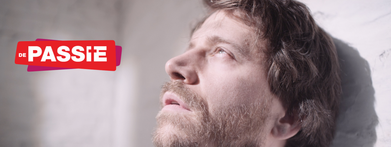 Acteur Braam Verreth vertolkt de lijdende Jezus © Parochie Heilige Nicolaas van Myra Sint-Niklaas