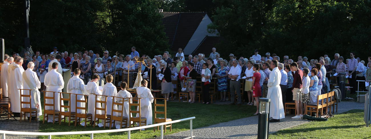De dekenale bedevaarders. ©  (c) Stefaan van Steenberge