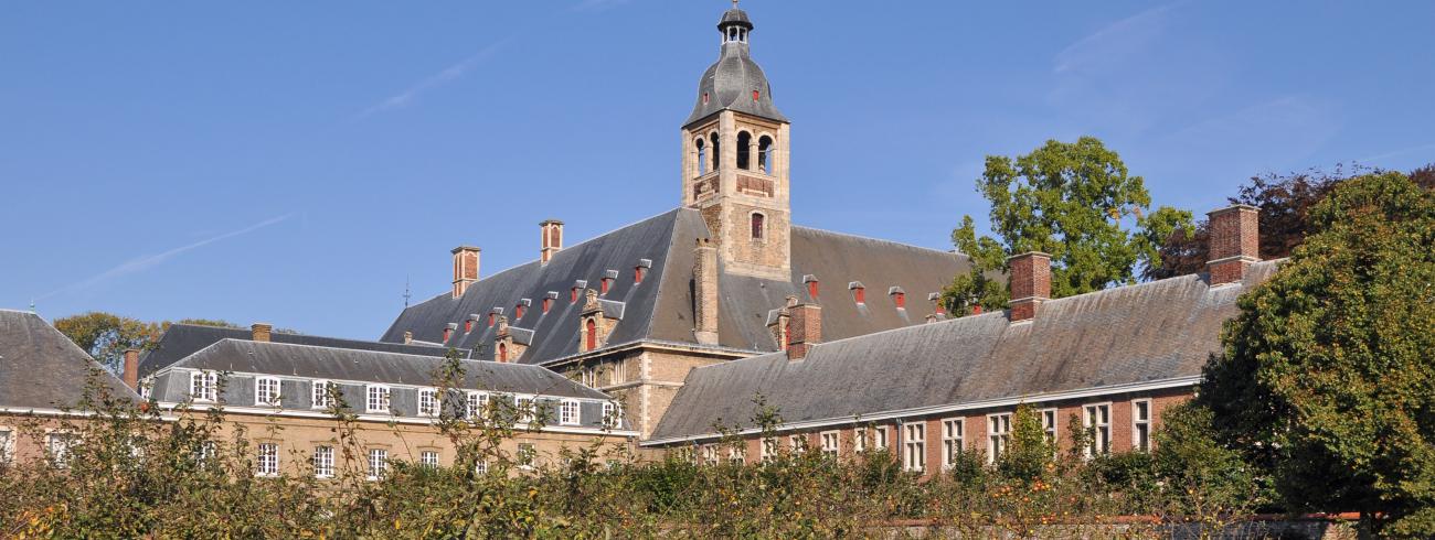 Grootseminarie Ten Duinen, de thuisbasis voor het nieuw belevingscentrum Biblia © Marc Ryckaert via Wikimedia Commons
