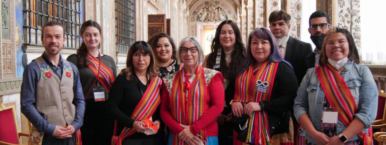 De delegaties van de Canadese inheemsen kwamen vandaag aan in Rome © Canadese Bisschoppenconferentie CECC