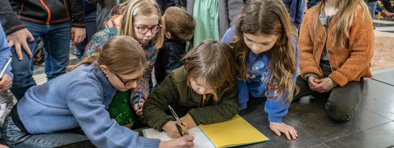 Voorbereiding op de eerste communie © Luk Vanmaercke