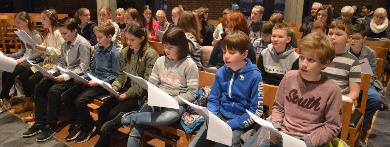 Kruisjesviering St. Jan Vianney © BvD