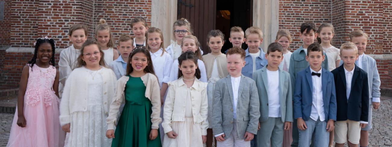 De eerstecommunicanten van Retie. © Gert Daemen