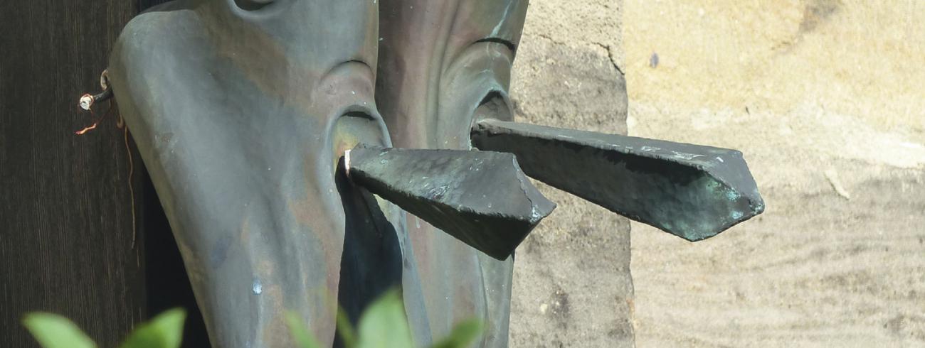 Niet de nagels hebben Jezus vastgehouden aan het kruis, maar wel zijn grote liefde voor ons © Michael Tillmann