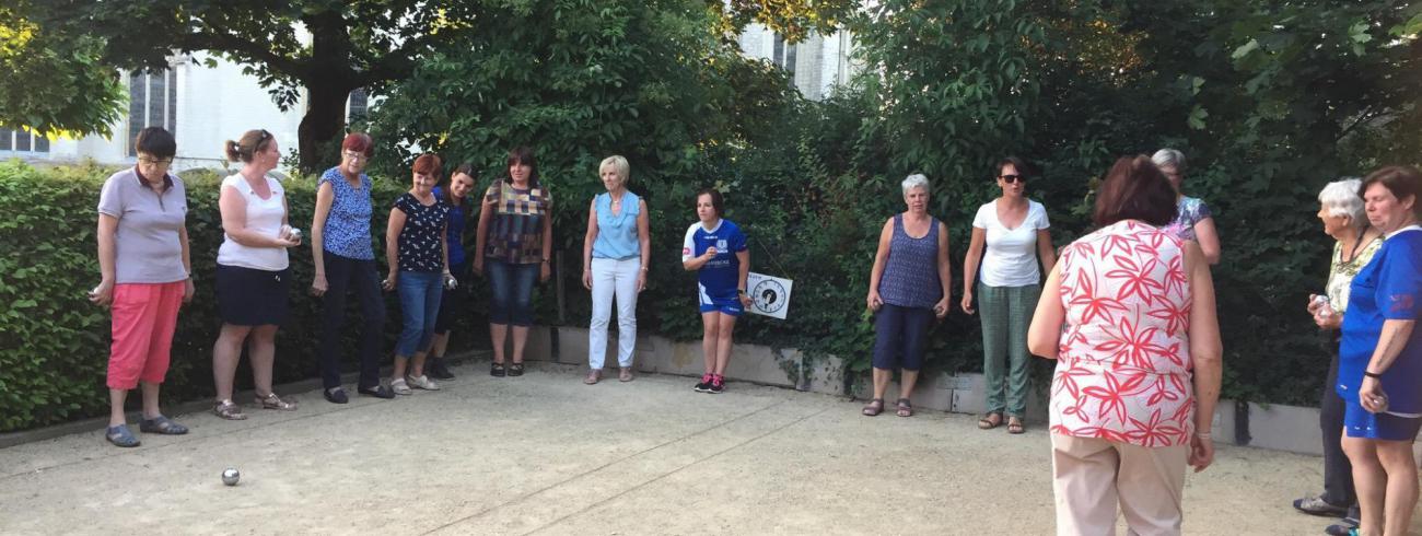 Femma organiseerde een petanque-avond gevolgd door een hapje en een trapje © @Femma Diegem