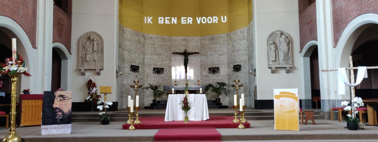 We vieren pater Damiaan © Mia Verbanck