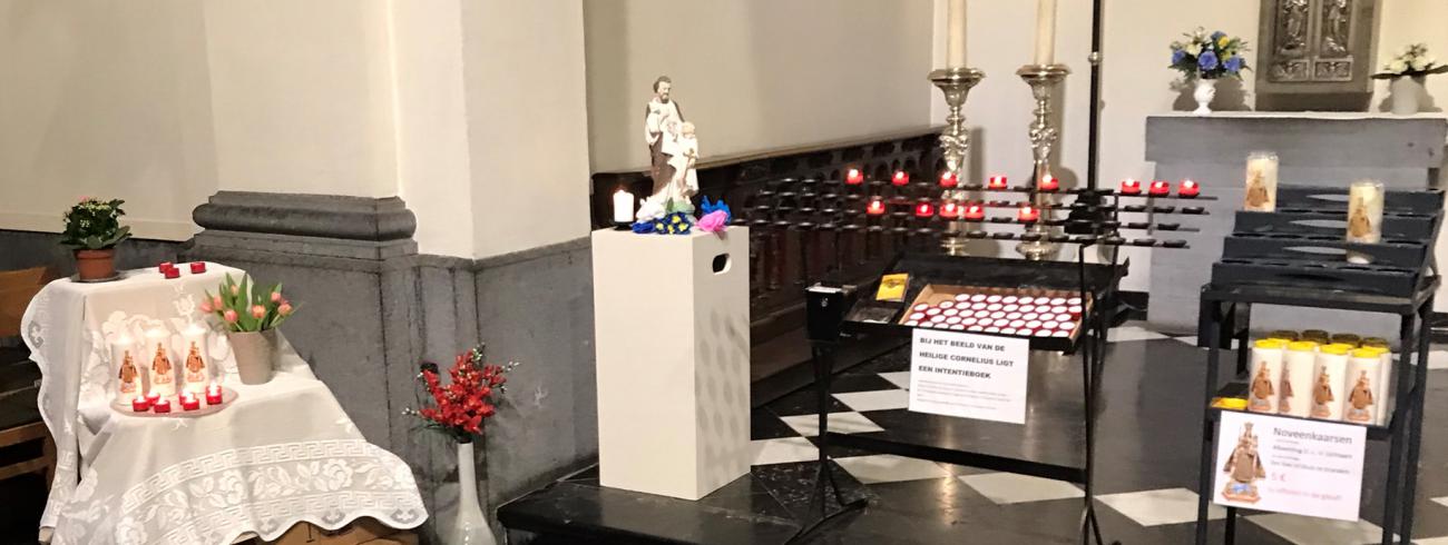 kaarsen gezegend © Onze-Lieve-Vrouw Lichtaart