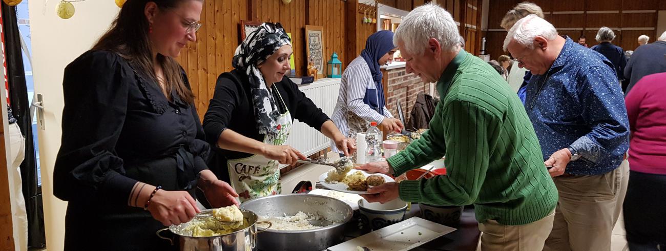 Iftar maaltijd in Aalst © E.H. Marc Verwaeren