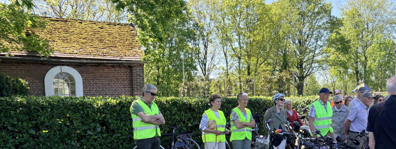 Stop bij de kapel op de Duinberg. © Christa Damen