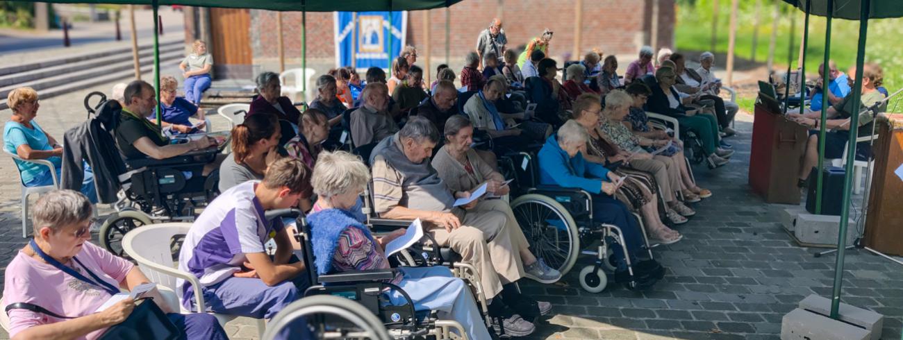 Kleine bedevaart met de bewoners van de Hopperank (Kapellekensdagen Erembodegem 2024 HopParochie) 