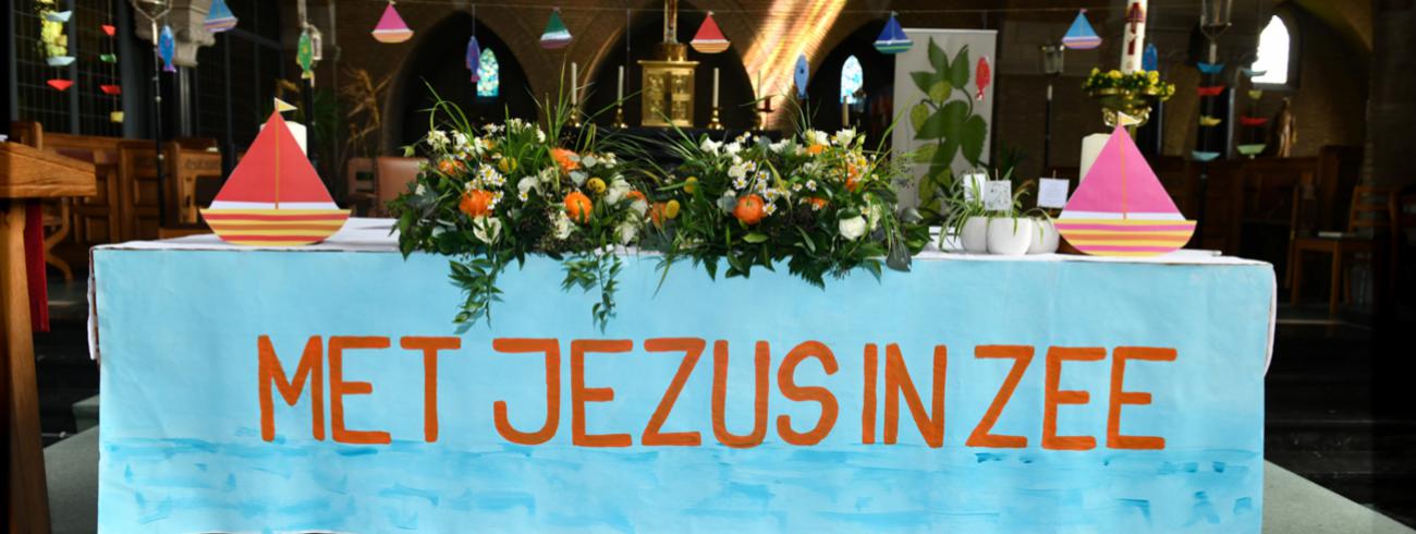 Met Jezus in zee. Inschrijving Eerste Communie Erembodegem 