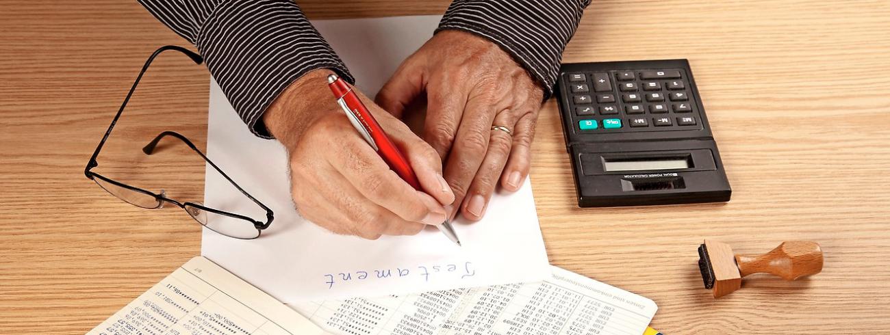 Ook het maken van erfovereenkomsten moet volgens de nieuwe wet door de notaris worden begeleid. © Image Select