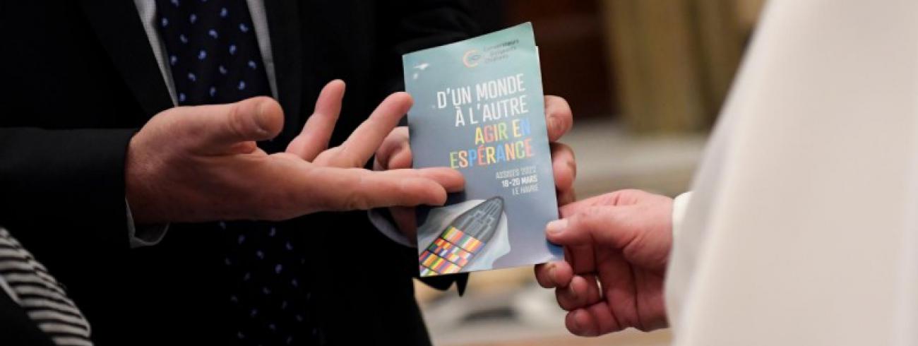 De Franse ondernemers stellen zich voor © Vatican Media