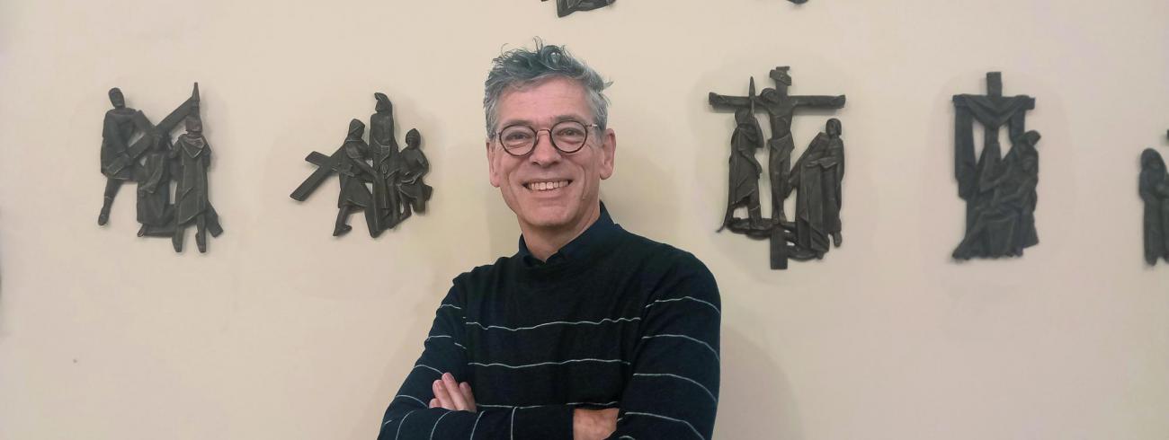 “De keuze voor een kruis, een galg, is qua pr een vreemde zet. Voor ons christenen is dat het teken dat God zelfs te midden van miserie en onrecht aan onze kant staat”, stelt Jan Pandelaers. © Evelien Van Bogaert