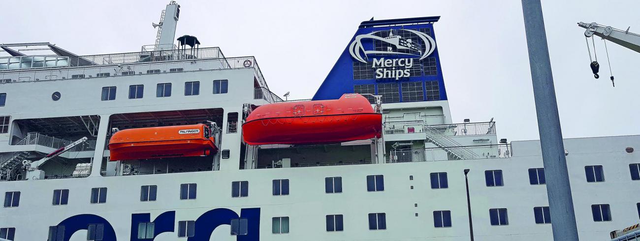 Mercy Ships © Ilse Van Halst