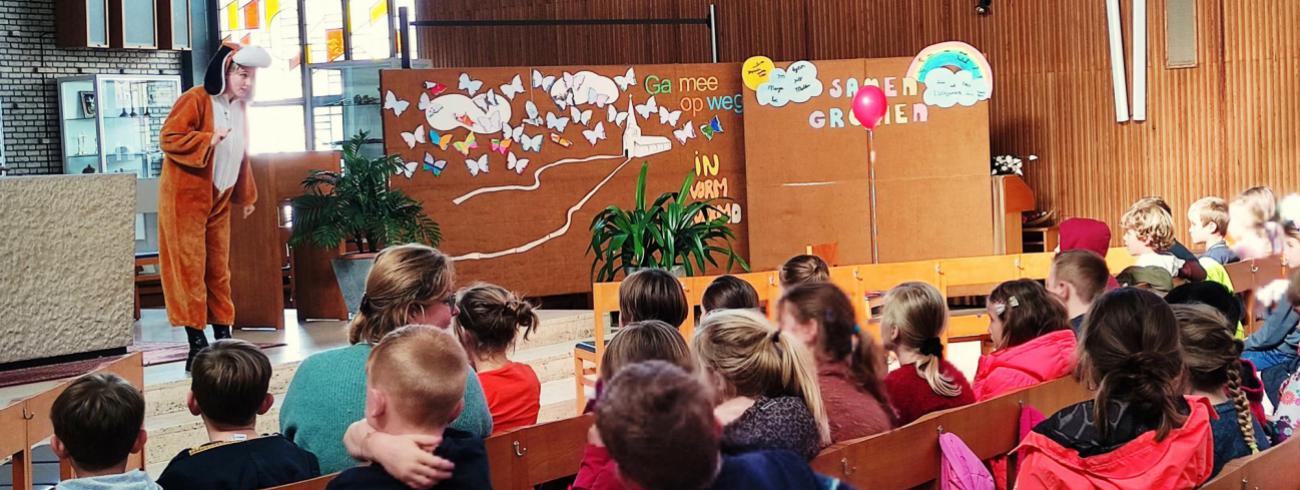 Grigio met communicanten © PE Don Bosco