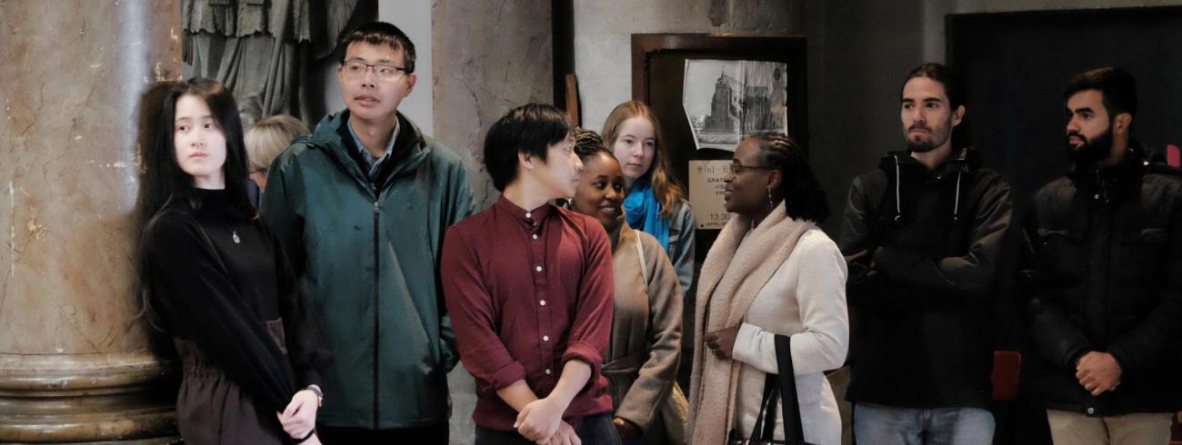 Engelstalige catechumenen en kandidaten voor het vormsel in Sint-Kwinten. © Pastorale zone Leuven aan de Dijle